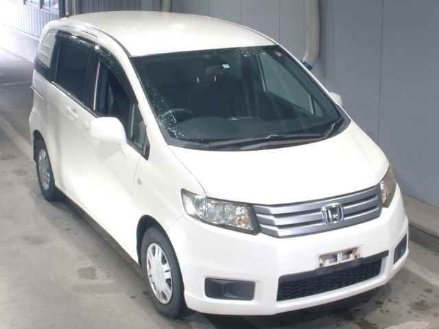 7036 Honda Freed spike GB3 2011 г. (JU Nara)